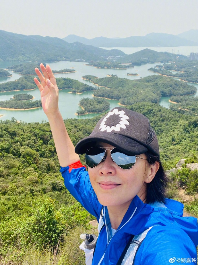 黄磊分享小女儿有趣日常 刘嘉玲千岛湖踏青享受美景